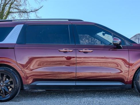 Used 2022 Kia Carnival SX Prestige image 6