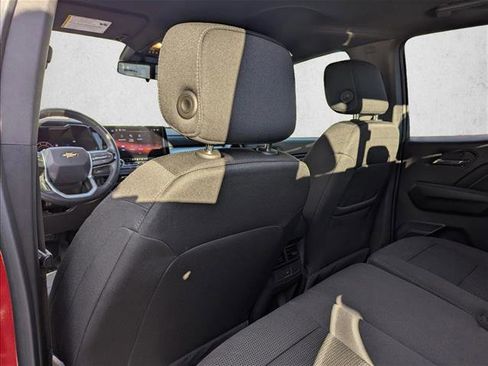 Used 2024 Chevrolet Colorado LT w/ LT Convenience Package image 18