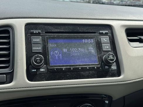 Used 2017 Honda HR-V LX image 24