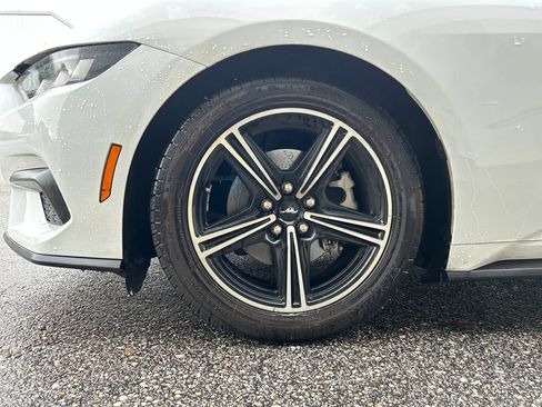 Used 2024 Ford Mustang Premium RWD image 7