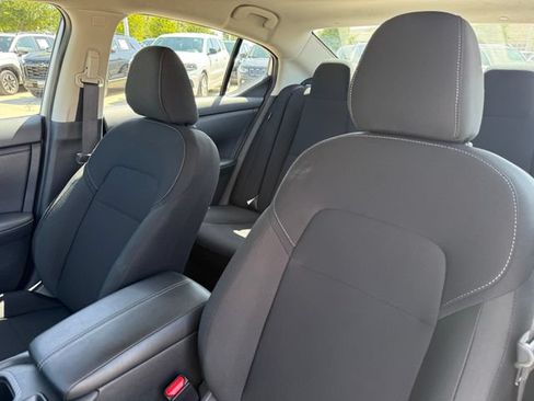 Used 2025 Nissan Sentra S FWD image 11