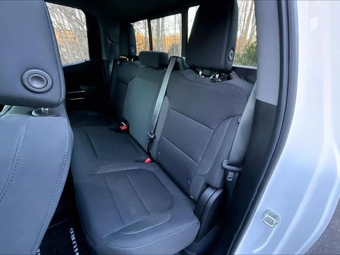 Used 2020 GMC Sierra 1500 SLE w/ SLE Value Package image 19