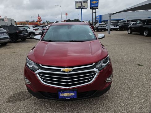 Used 2018 Chevrolet Equinox Premier FWD image 3