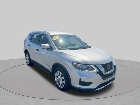 Used 2018 Nissan Rogue S FWD image 5