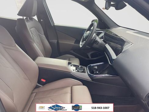 Used 2025 BMW X3 xDrive30 w/ M Sport Package AWD/4WD image 16