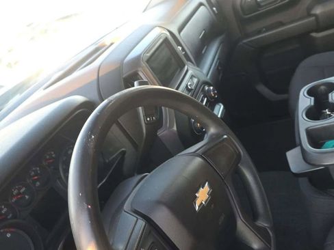 Used 2019 Chevrolet Silverado 1500 Custom w/ Custom Value Package image 25