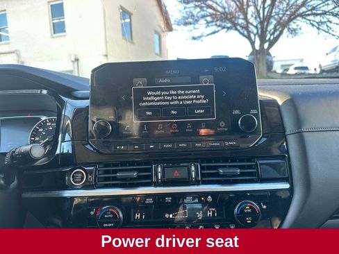 Used 2024 Nissan Pathfinder SL w/ Black Appearance Package image 15