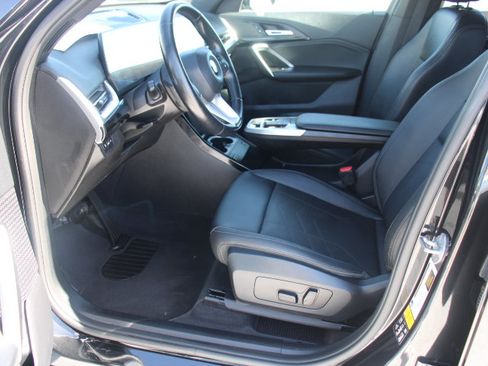 Used 2023 BMW X1 xDrive28i w/ Convenience Package AWD/4WD image 11