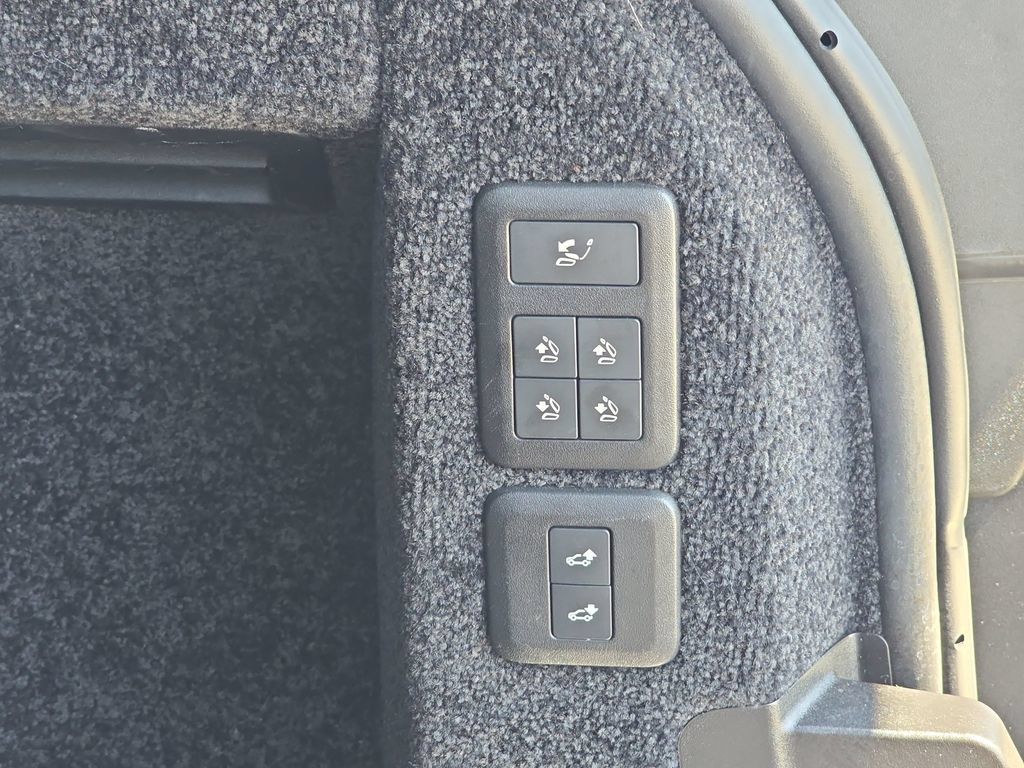 Used 2021 Land Rover Range Rover SV Autobiography Dynamic AWD/4WD image 18