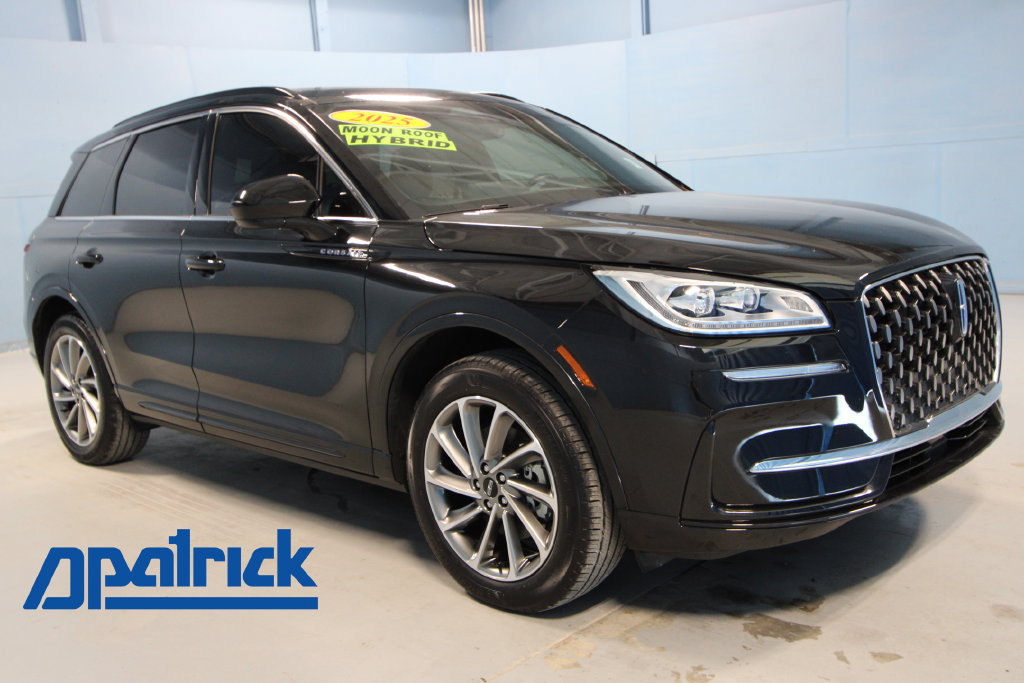 Used 2025 Lincoln Corsair Grand Touring AWD/4WD image 1
