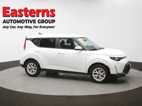 Used 2024 Kia Soul LX w/ Option Group 015 image 52