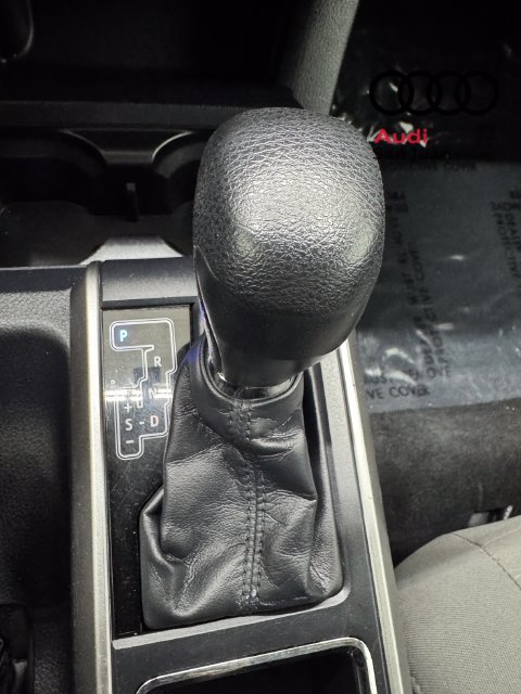 Used 2017 Toyota Tacoma SR5 w/ Tow Package RWD image 22