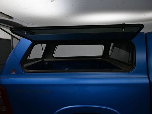 Used 2022 RAM 1500 Laramie w/ Sport Appearance Package AWD/4WD image 21