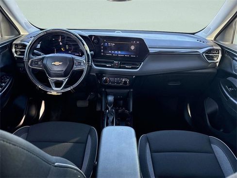 Used 2024 Chevrolet TrailBlazer LT w/ LT Cold Weather Package image 26