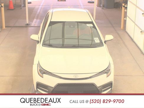 Used 2021 Toyota Corolla SE image 2