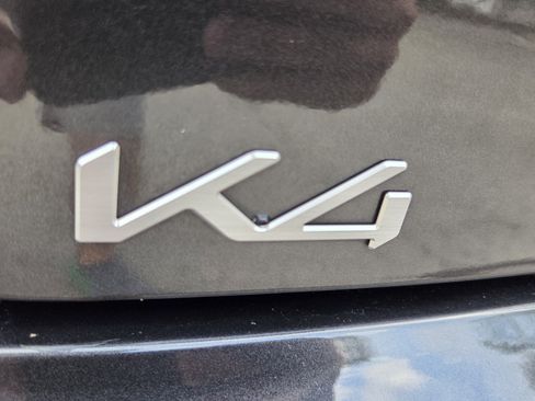 Used 2025 Kia K4 FWD image 19