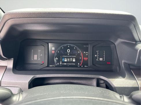Used 2024 Toyota Tacoma SR5 AWD/4WD image 23
