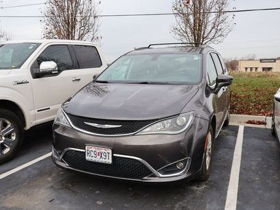 Used 2017 Chrysler Pacifica Touring-L