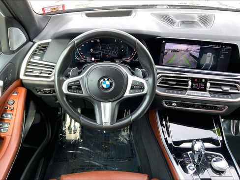 Used 2019 BMW X5 xDrive50i w/ M Sport Package image 5