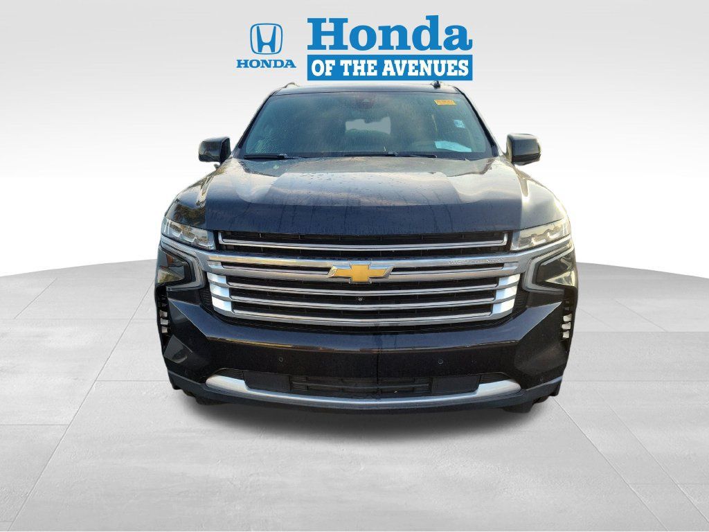 Used 2021 Chevrolet Tahoe High Country w/ Premium Package RWD image 2