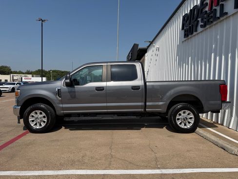 Used 2022 Ford F250 XL w/ STX Appearance Package AWD/4WD image 3