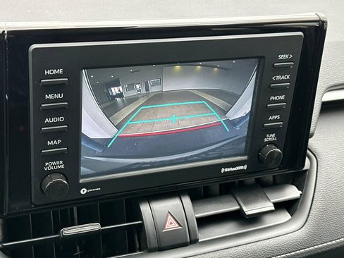 Certified 2021 Toyota RAV4 XLE AWD/4WD image 19