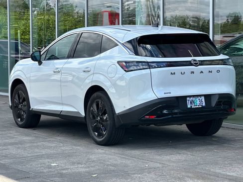 Used 2025 Nissan Murano SV AWD/4WD image 5