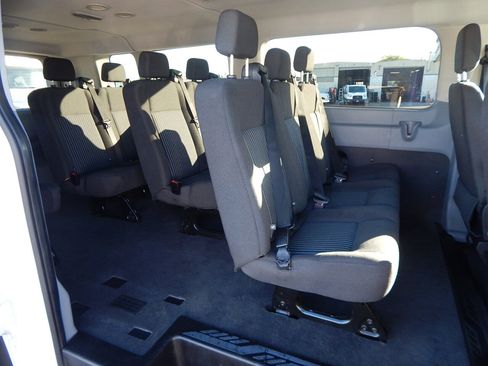 Used 2016 Ford Transit 350 XL image 3