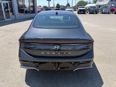 Used 2024 Hyundai Sonata SEL FWD image 5