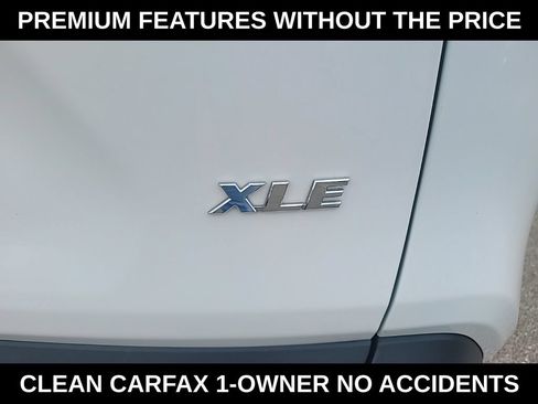 Used 2025 Toyota RAV4 XLE FWD image 9