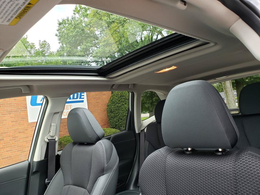 Used 2019 Subaru Forester Premium AWD/4WD image 10