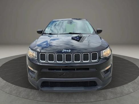 Used 2017 Jeep Compass Sport AWD/4WD image 2