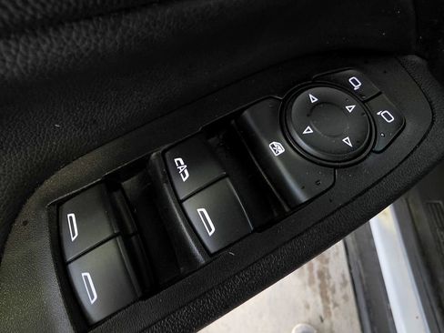 Used 2022 Chevrolet Equinox LT FWD image 19