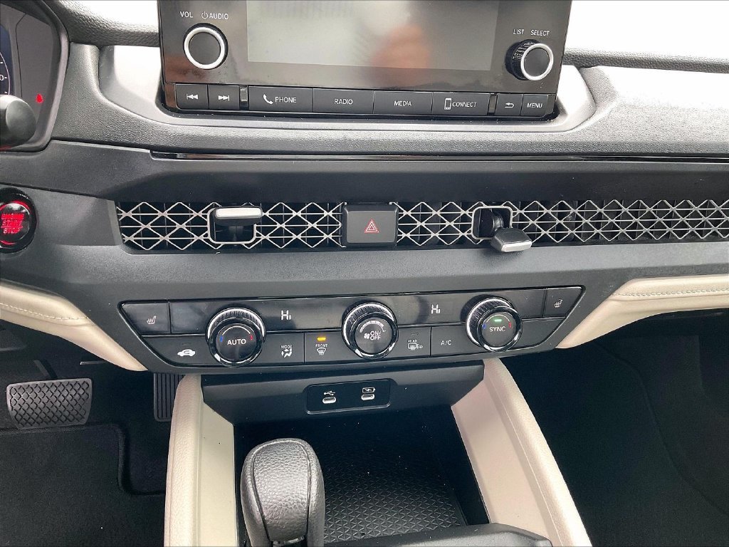 Used 2023 Honda Accord EX image 26
