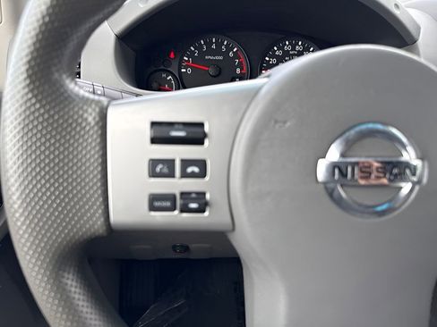 Used 2019 Nissan Frontier SV RWD image 13