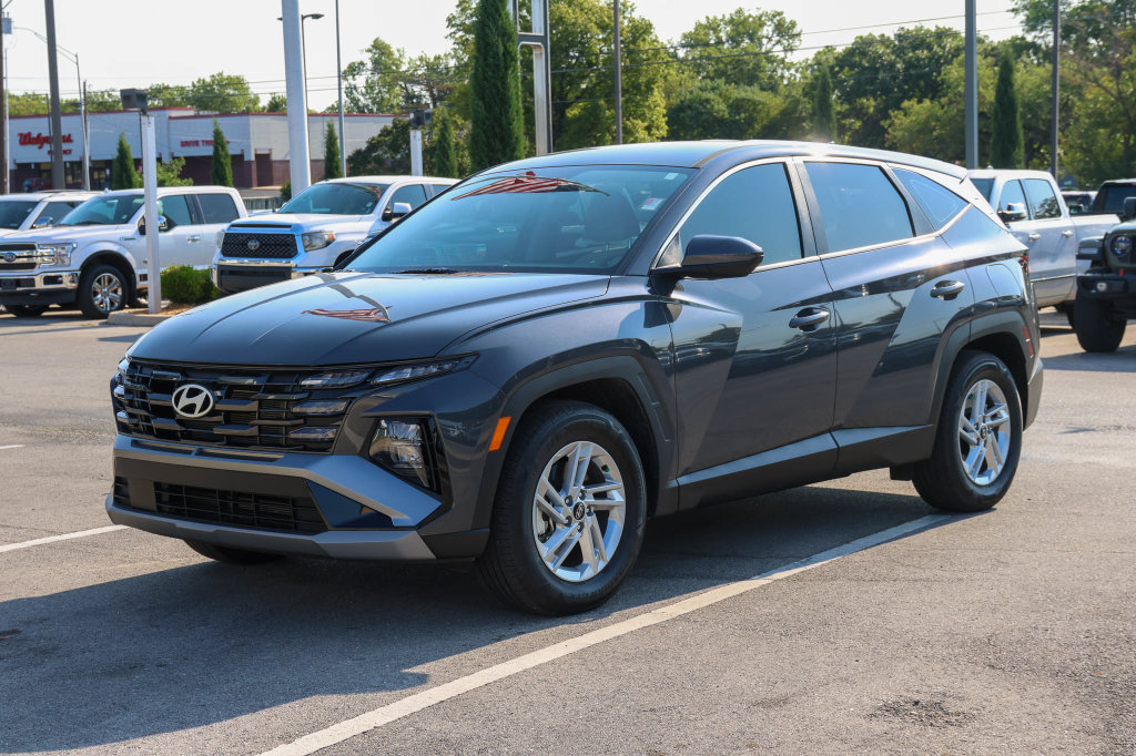 Certified 2026 Hyundai Tucson SE FWD image 6