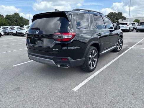 Used 2024 Honda Pilot Elite image 5
