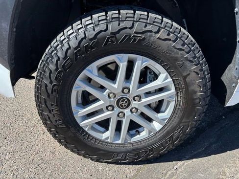 Used 2024 Toyota Tundra SR5 w/ SR5 Convenience Package AWD/4WD image 11