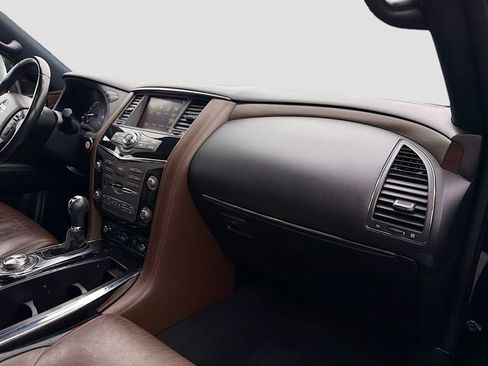 Used 2019 Nissan Armada Platinum image 31