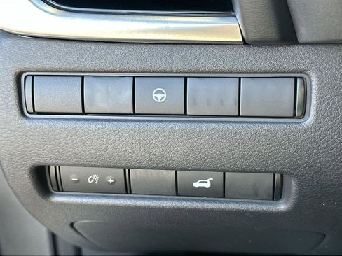 Used 2022 Nissan Rogue SL image 30