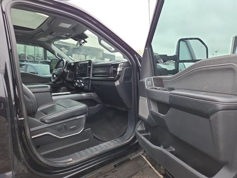 Used 2023 Ford F250 Lariat w/ Lariat Ultimate Package AWD/4WD image 14