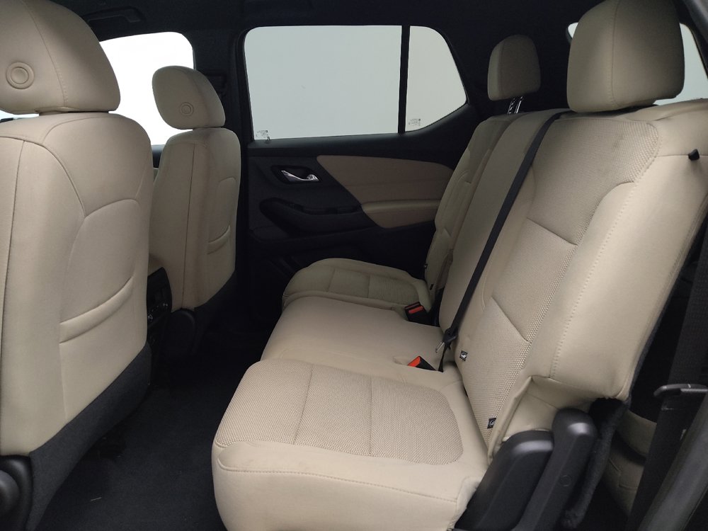 Used 2023 Chevrolet Traverse LS w/ Safety Package FWD image 18