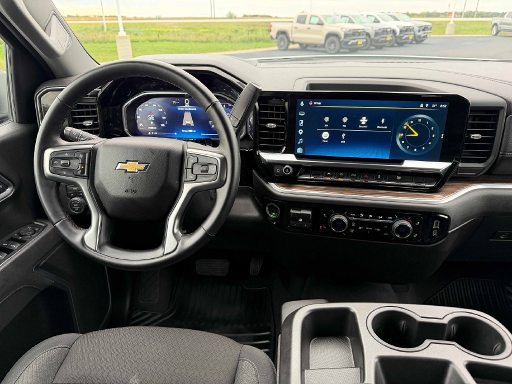 Used 2026 Chevrolet Silverado 1500 LT AWD/4WD image 29