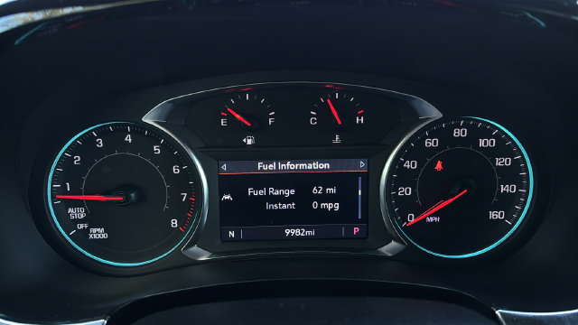 Used 2023 Chevrolet Traverse LT FWD image 13