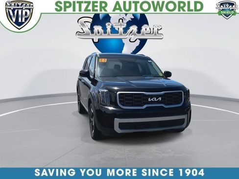 Used 2023 Kia Telluride S AWD/4WD image 3
