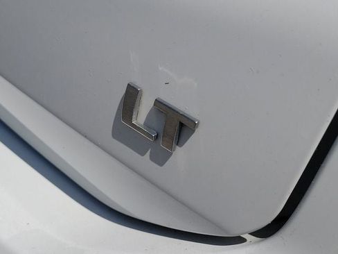 Used 2018 Chevrolet Equinox LT FWD image 31