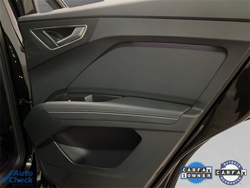 Used 2024 Audi Q4 e-tron Premium Plus image 75