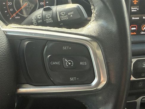 Used 2021 Jeep Wrangler Unlimited Sahara image 25