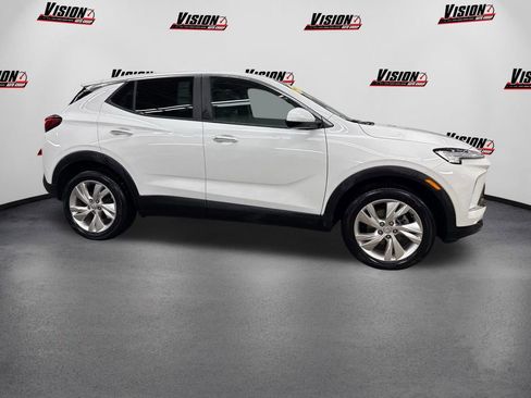Used 2024 Buick Encore GX Preferred w/ Comfort Package image 4