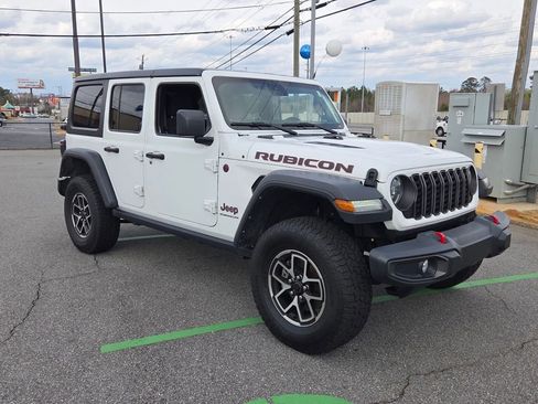 Used 2024 Jeep Wrangler Rubicon image 1